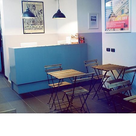 M&J Place Hostel רומא מראה חיצוני תמונה