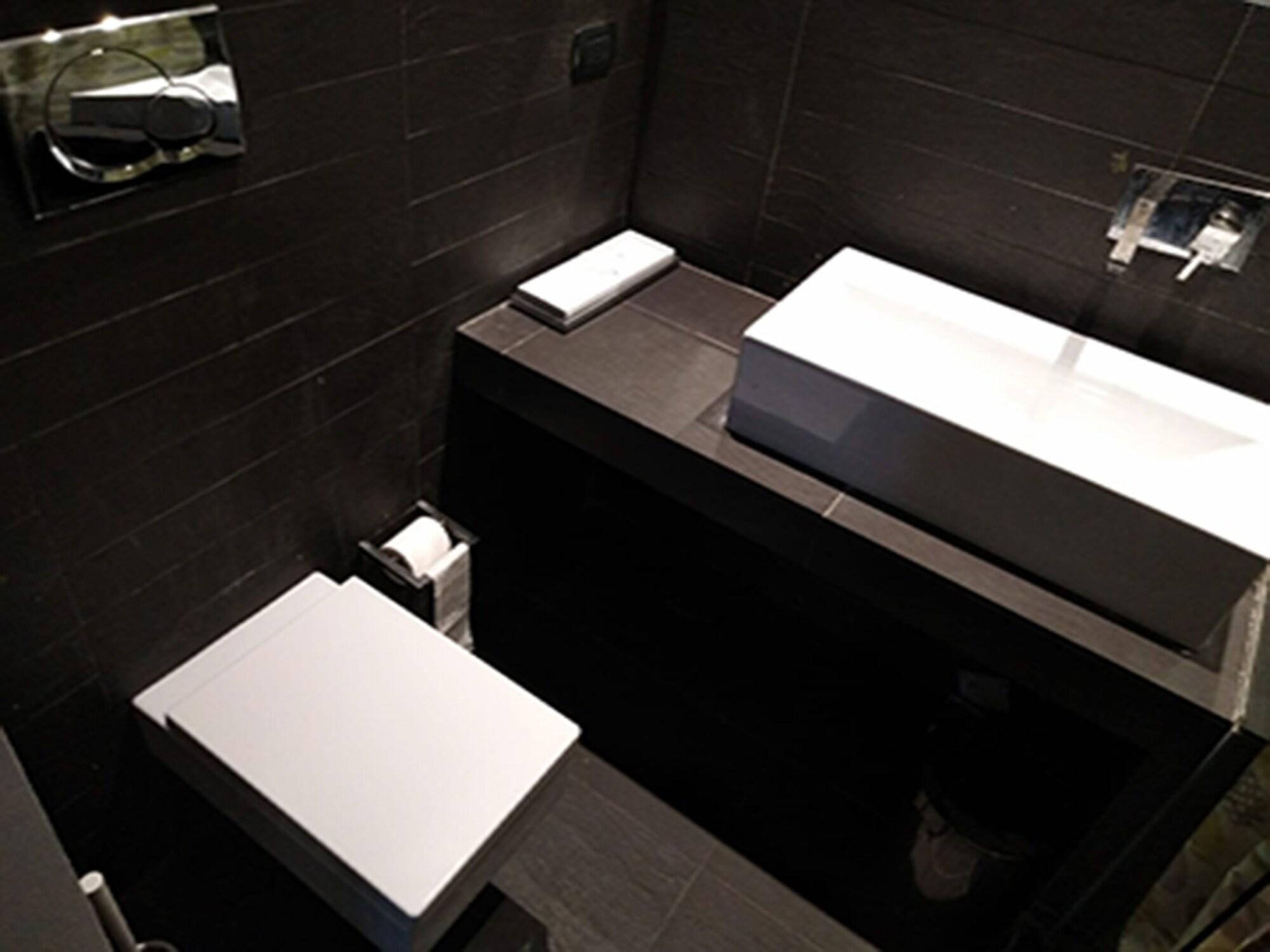 M&J Place Hostel רומא מראה חיצוני תמונה