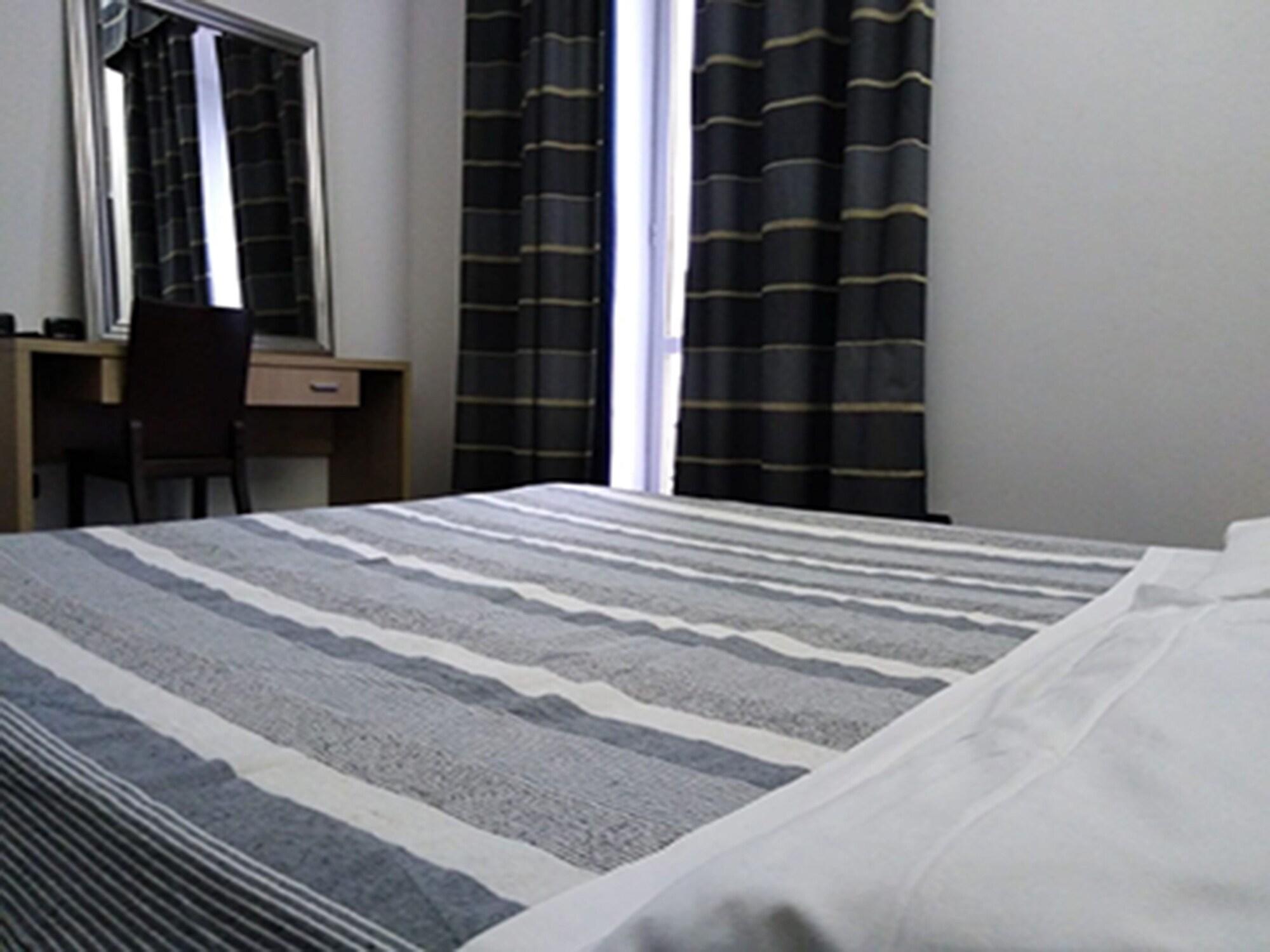 M&J Place Hostel רומא מראה חיצוני תמונה