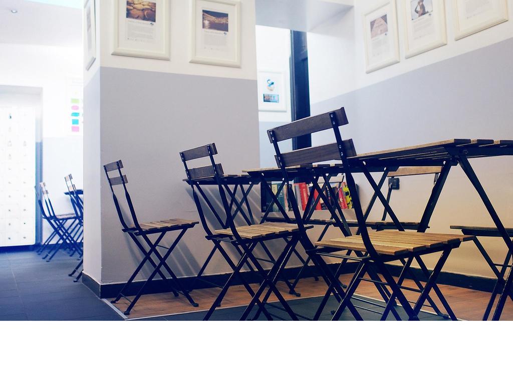 M&J Place Hostel רומא מראה חיצוני תמונה