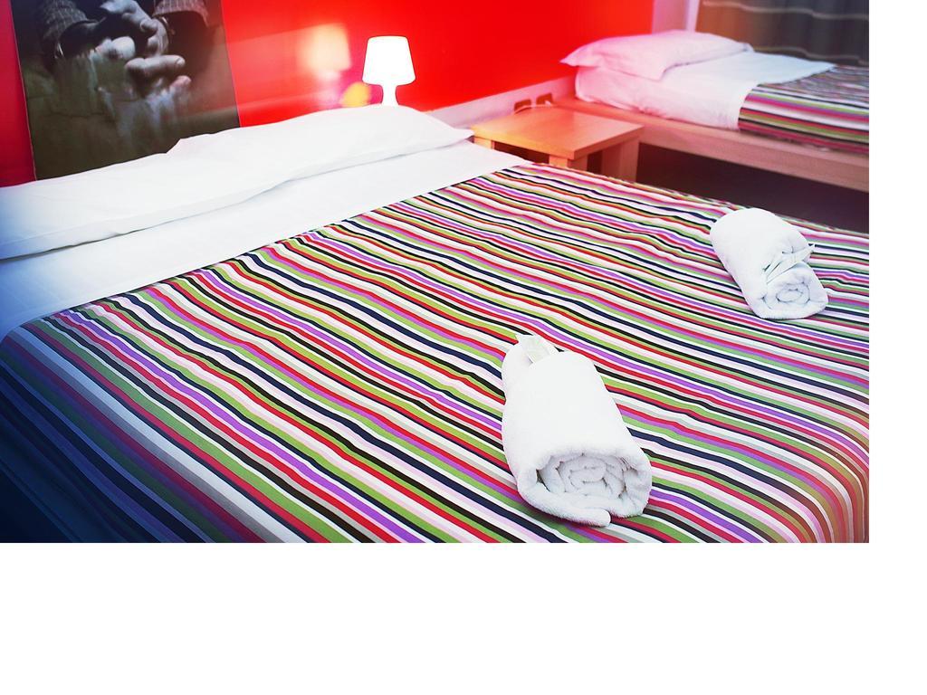 M&J Place Hostel רומא חדר תמונה
