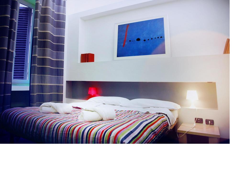 M&J Place Hostel רומא חדר תמונה