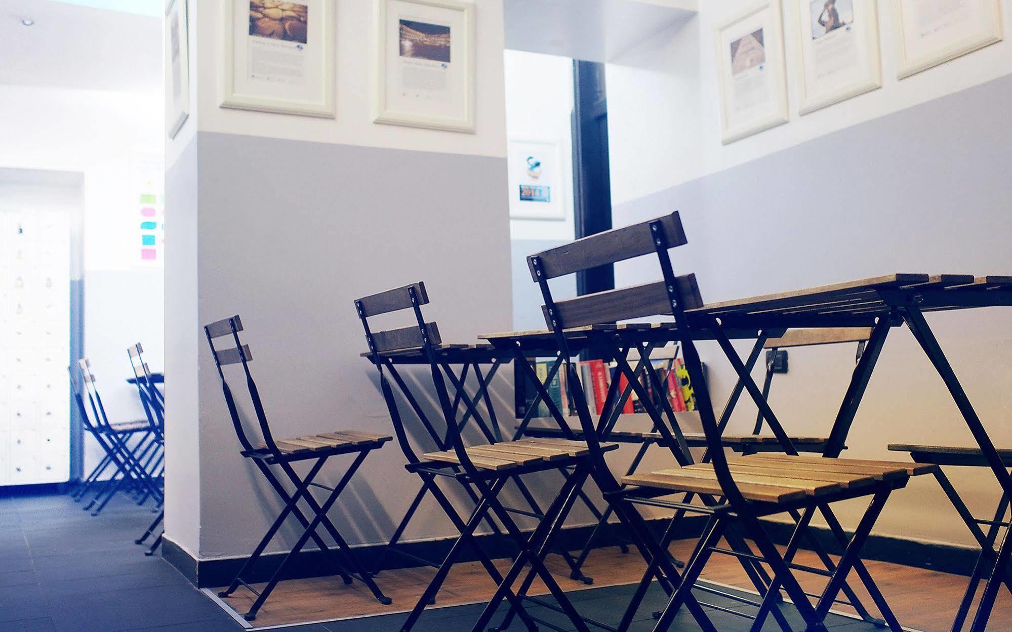 M&J Place Hostel רומא מראה חיצוני תמונה