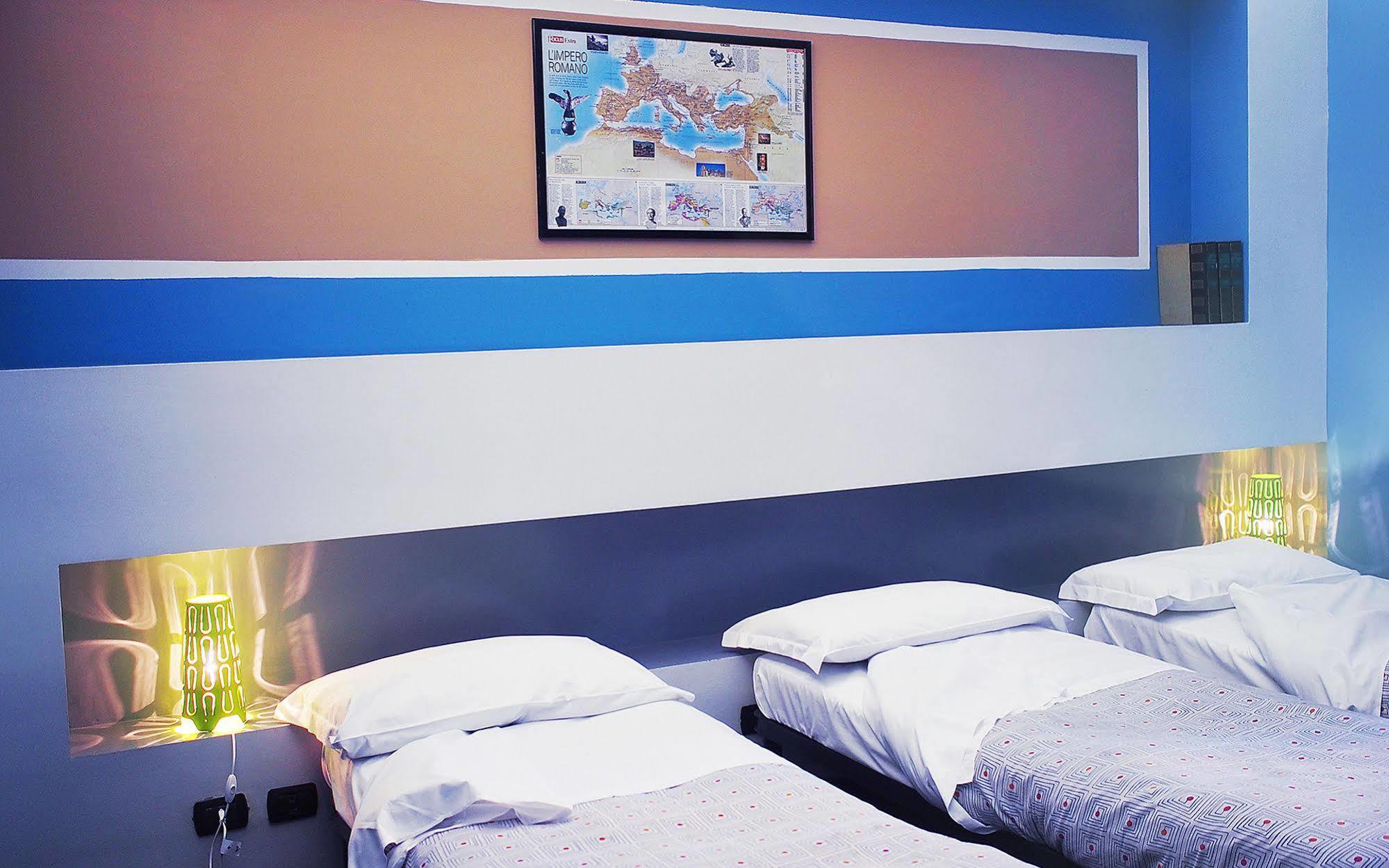 M&J Place Hostel רומא מראה חיצוני תמונה
